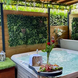  Appartement Un Petit Coin De Paradis France